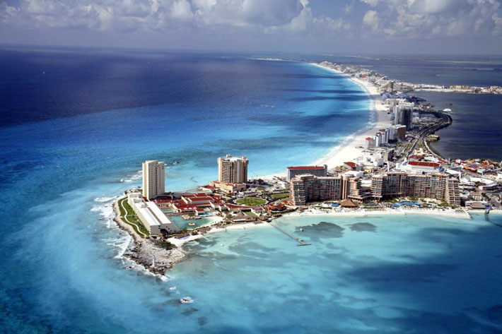 A view of Cancún (photo courtesy of 2010 Blog News Service)