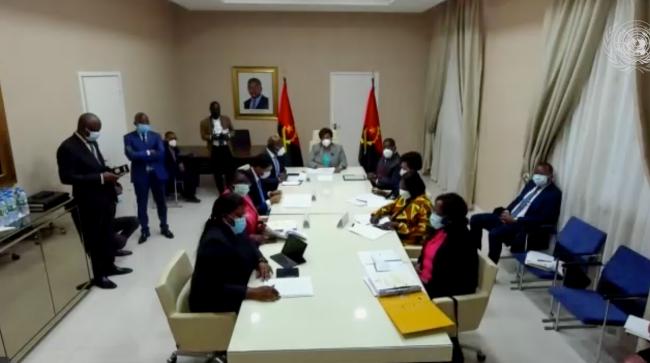 Ministers from Angola present their VNR