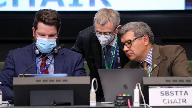 From L-R: Joseph Appiott, CBD Secretariat; David Cooper, CBD Deputy Executive Secretary; and SBSTTA Chair Hesiquio Benítez Díaz