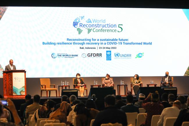 View of the dais during the opening of the 5th World Reconstruction Conference