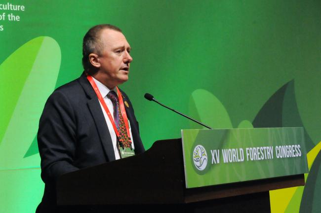 Lee White, Minister of Water and Forestry, Gabon