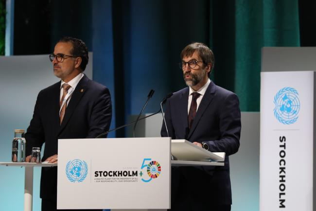 Gustavo Manrique Miranda, Minister of the Environment and Water, Ecuador, and Steven Guilbeault, Minister of Environment and Climate Change, Canada