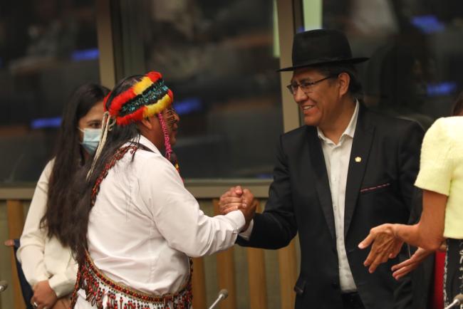 Uyunkar Domingo Peas, Confederation of Indigenous Nations of the Ecuadorian Amazon, speaks with Diego Pary Rodríguez, Vice President, ECOSOC