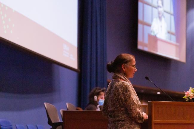 Secretariat podium presentation - OEWG-44/ExMOP-5 - 15Jul2022 - Photo