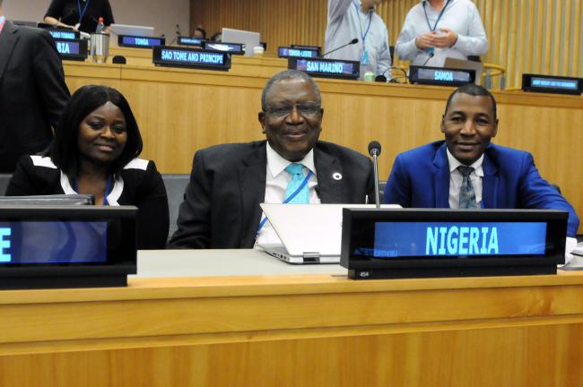 Gloria Dakwak and Babajide Alo, Nigeria, with Paraiso Souleymane Moussa, Niger