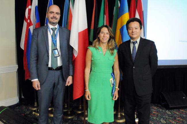 L-R: George Grech, Malta; Vanessa Frazier, Malta, President of the 32nd Meeting of State Parties to UNCLOS; and Yongsheng Cai, ISA Secretariat