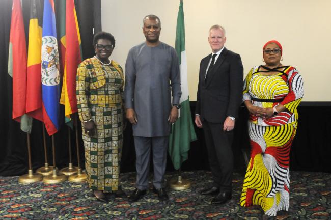 Nigerian delegation and Michael Lodge, ISA Secretary-General