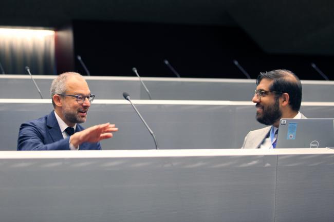 Philippe Tulkens, EU, with Farhan Akhtar, US