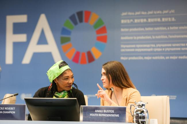 Cécile Ndjebet and Anali Bustos_ COFO26_3Oct2022_photo--.jpg