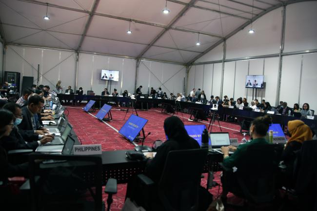 View of the room during informal consultations on the effectiveness and adequacy of the support provided to the Technology Mechanism in supporting the implementation of the Paris Agreement
