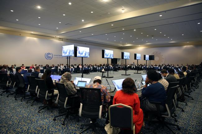 View of the room during an informal consultation on Guidance to the Green Climate Fund