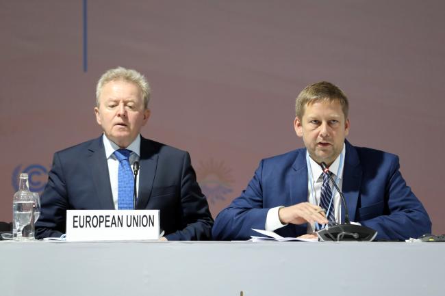 Janusz Wojciechowski, European Commission, with Dirk Nemitz, UN Climate Change Secretariat