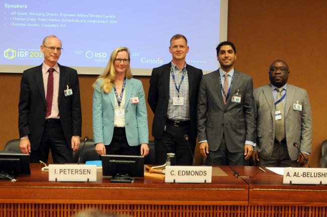 Group photo of panelists of the session on Building Resilient Supply Chains