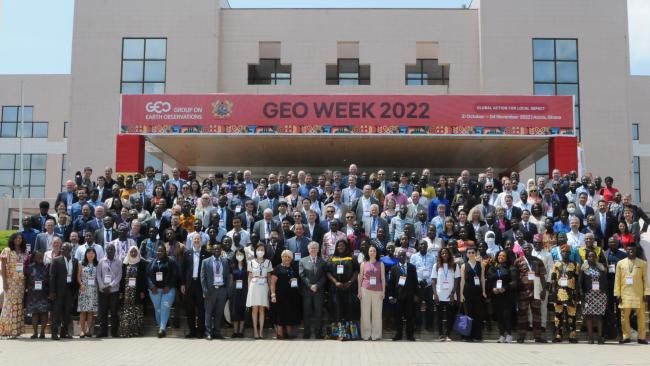 GEO Week 2022 participants group photo