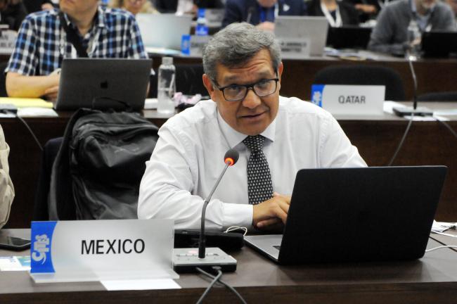 Hesiquio Benítez, Mexico