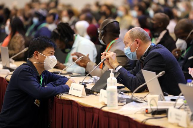 Xia Yingxian, China, with Alexander Shestakov, Russian Federation