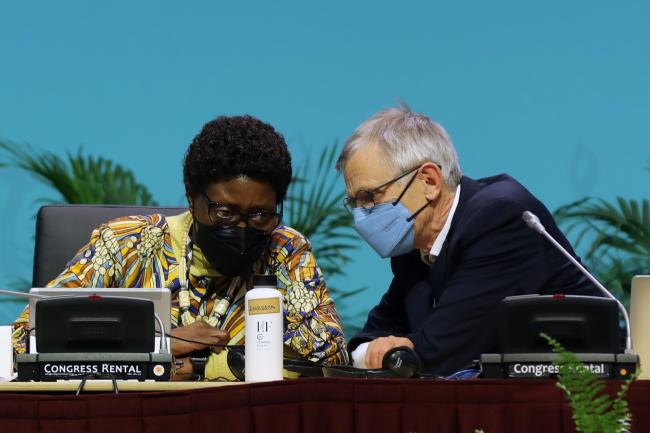 Elizabeth Maruma Mrema, CBD Executive Secretary, with David Cooper, CBD Deputy Executive Secretary