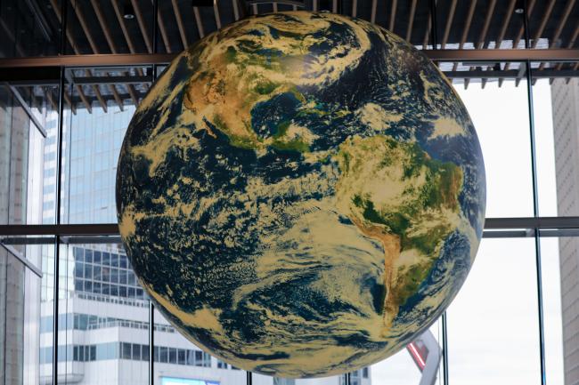 Globe