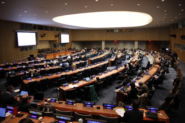 View of the room during informal negotiations on cross-cutting issues