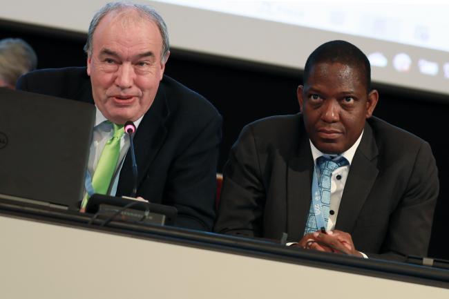 Frank McGovern, Ireland, and Maesela John Kekana, South Africa facilitating a contact group 