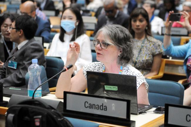 Sarah Coombs, Canada