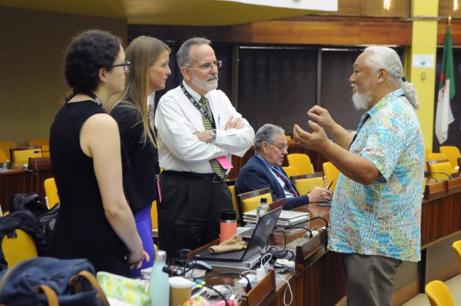 (L-R) Ellen Ward, Laura Strickler, Gregory O’Brien, US, with Solomon “Uncle Sol” Kaho‘ohalahala, Maunalei Ahupua‘a/Maui Nui Makai Network