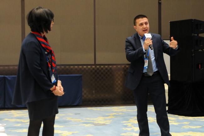 Moderator Shaida Badiee, Open Data Watch, and Sultanov Akrom, Statistics Agency, Uzbekistan