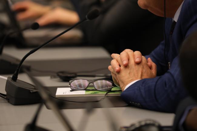Delegate hands