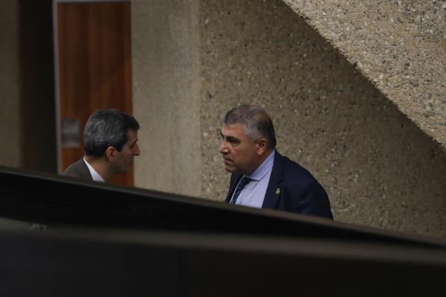 Abbas Torabi, Iran, speaks with Mohammed Khashashneh, Jordan