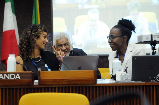 (L-R) Diva Amon, Deryck Lance Murray, and Amanda Fraser, Trinidad and Tobago