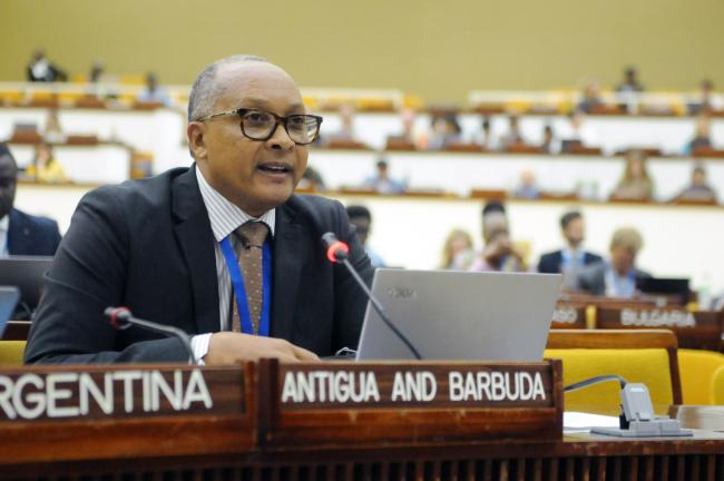 Dwight Gardiner, Antigua and Barbuda