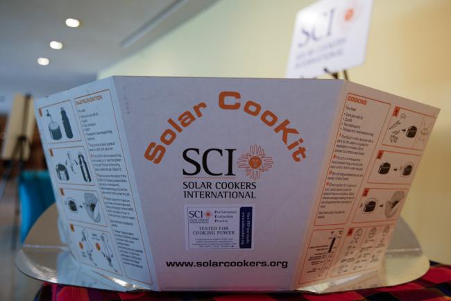 Solar cooker 