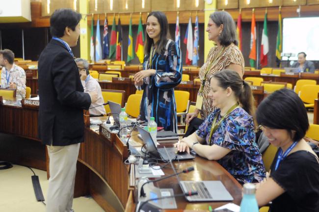 Ichiro Shimogaite, Japan, and Australian delegates