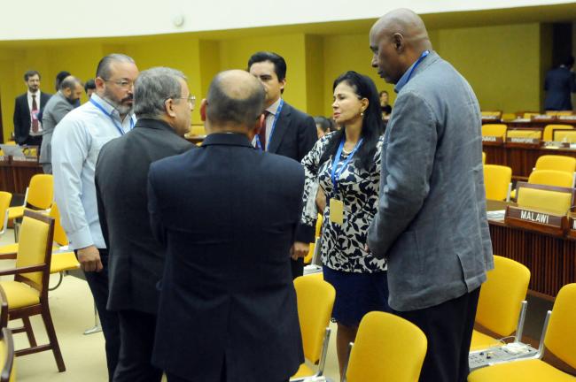 Delegates from the Latin America and Caribbean discuss informally