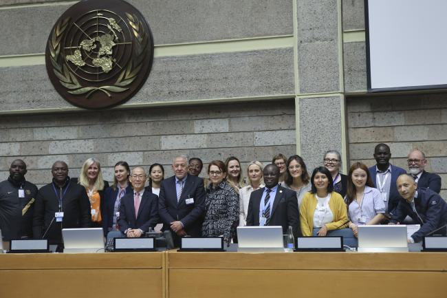 Outgoing IPCC Chair Hoesung Lee with the IPCC Secretariat and colleagues