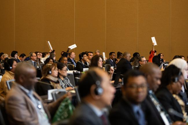 Delegates asking for the floor - GEF7 - 24 Aug 2023 - Photo