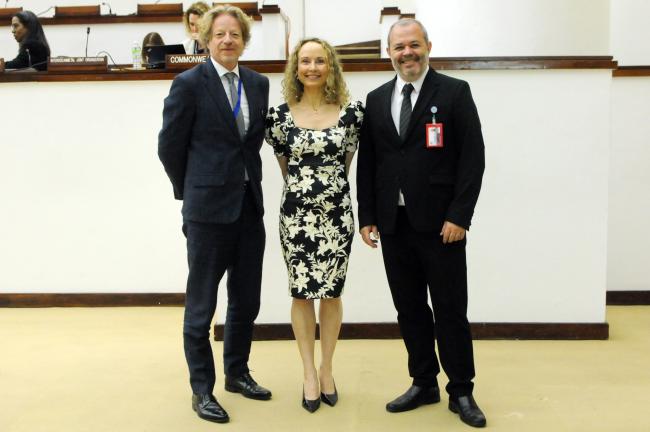 Øystein Bruncell Larsen, Loke, with Noèmie Wouters and Pablo Andrés Vidal, ISA Secretariat