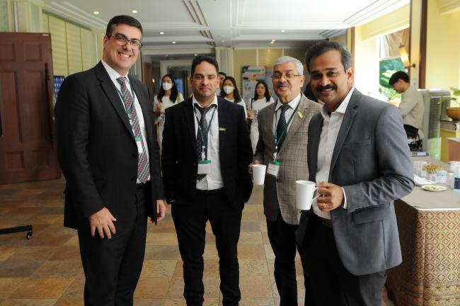 Delegates from Brazil and India 