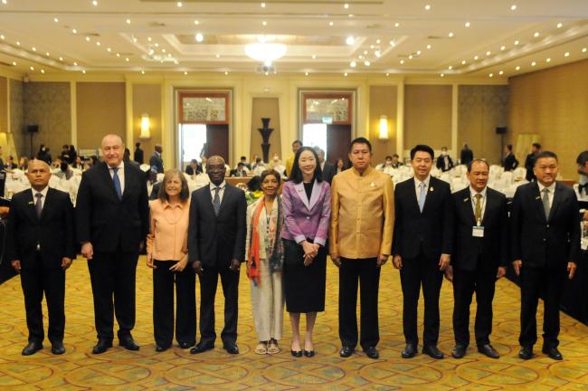 Group photo following the end of the opening session