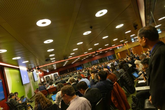 The room is filled to capacity as delegates attend the contact group on DSI