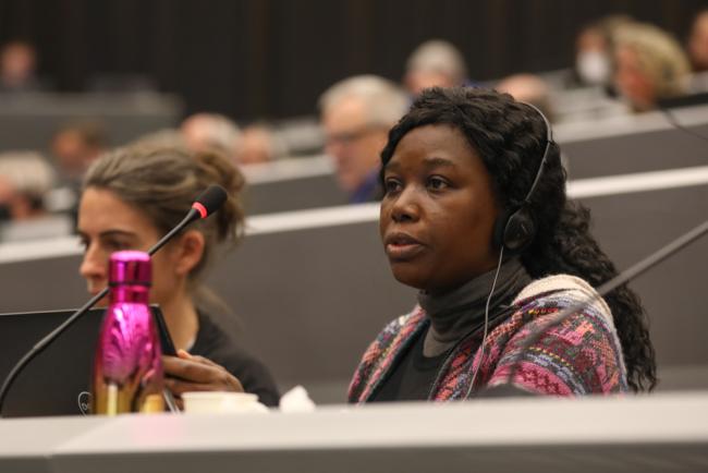Carla Louise Mousset Moumbolou, Gabon
