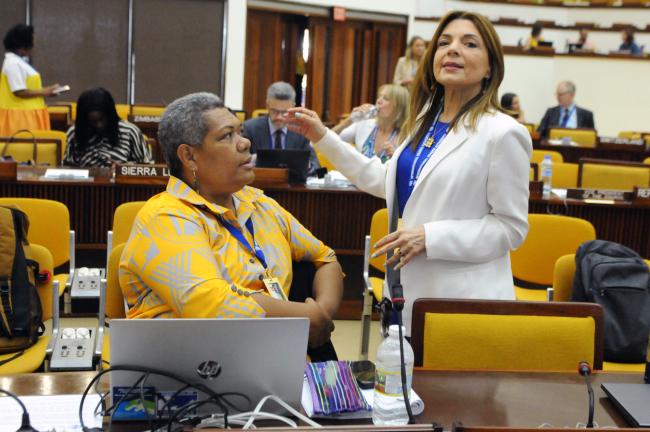 Raijeli Taga, Fiji, and Gina Guillen Grillo, Costa Rica