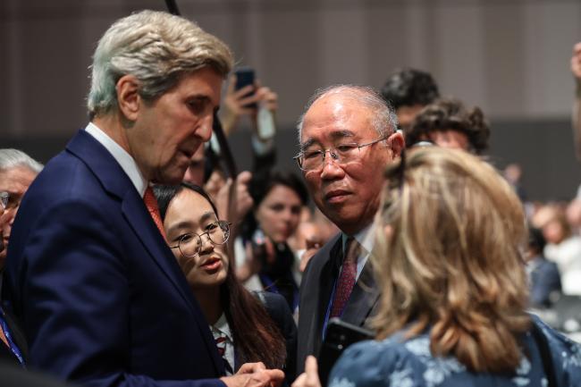 John Kerry, Special Presidential Envoy for Climate, US, with Xie Zhenhua, Special Envoy on Climate Change, China