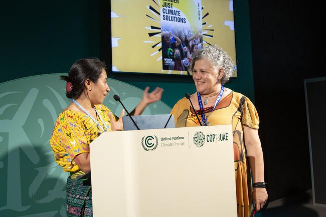 Lilian Andrea Gregorio - WECF-Side Event -COP28 5dec2023 - Photo