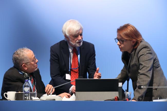 IPCC Chair Jim Skea, Emira Fida, IPCC Secretariat, and IPCC Secretary Abdalah Mokssit