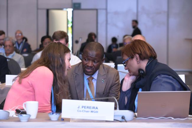 WGIII Co-Chair Katherine Calvin, US, IPCC Vice-Chair Ladislaus Chang'a, Tanzania, and WGIII Co-Chair Joy Jacqueline Pereira, Malaysia