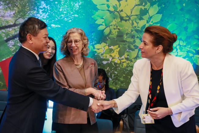 From L-R: CBD COP 15 President Huang Runqiu, Minister of Ecology and Environment, China; Inger Andersen, Executive Director, UNEP; and UNEA-6 President Leila Benali, Morocco