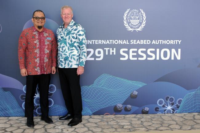 Andy Aron, Indonesia, and Michael Lodge, ISA Secretary-General