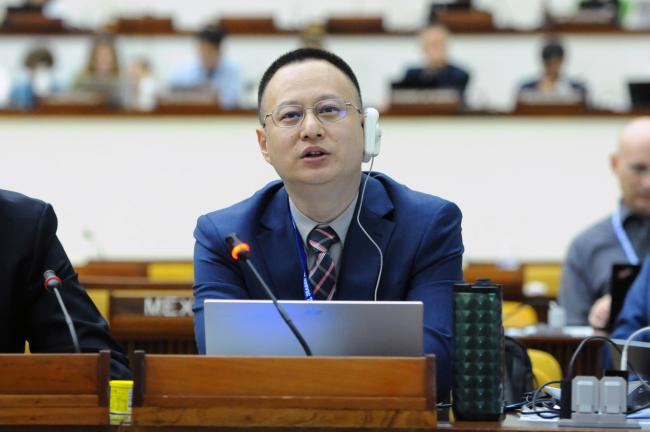 Dan Zhang, China