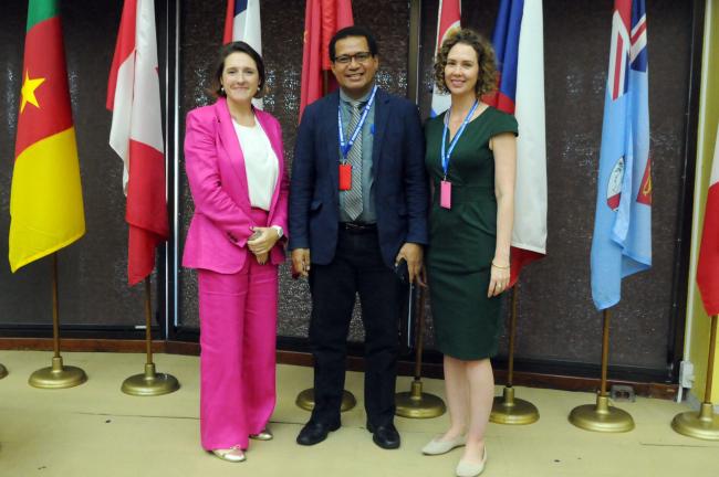 Marie Bourrel-McKinnon and Akuila Tawake, ISA Secretariat, with Alison Swaddling, the Commonwealth Secretariat